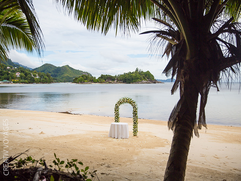elopement Seychelles sur la plage